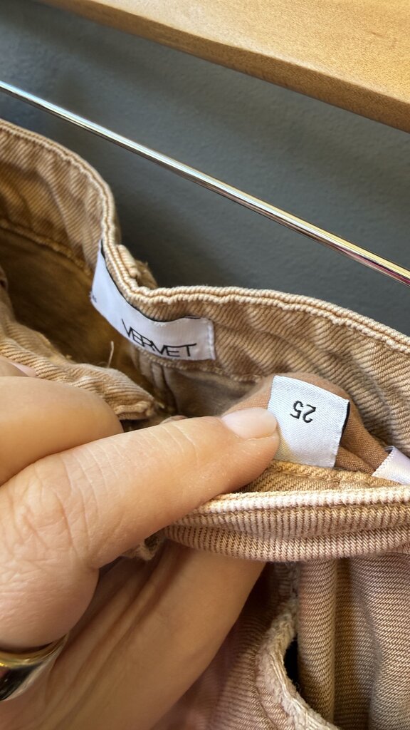 Wide Leg Distressed Ankle Jeans