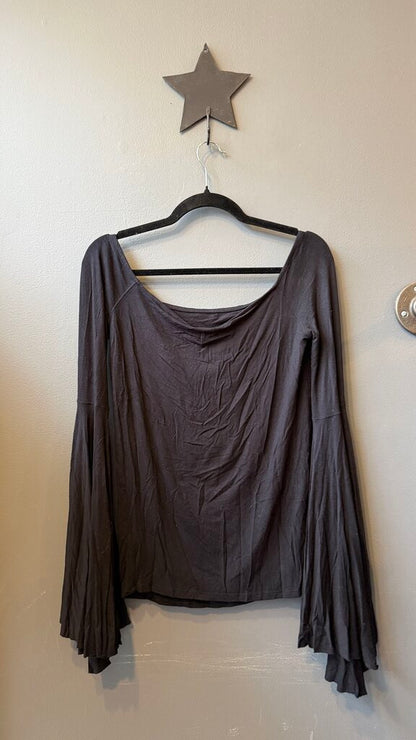 Off the Shoulder Bell Sleeve Top