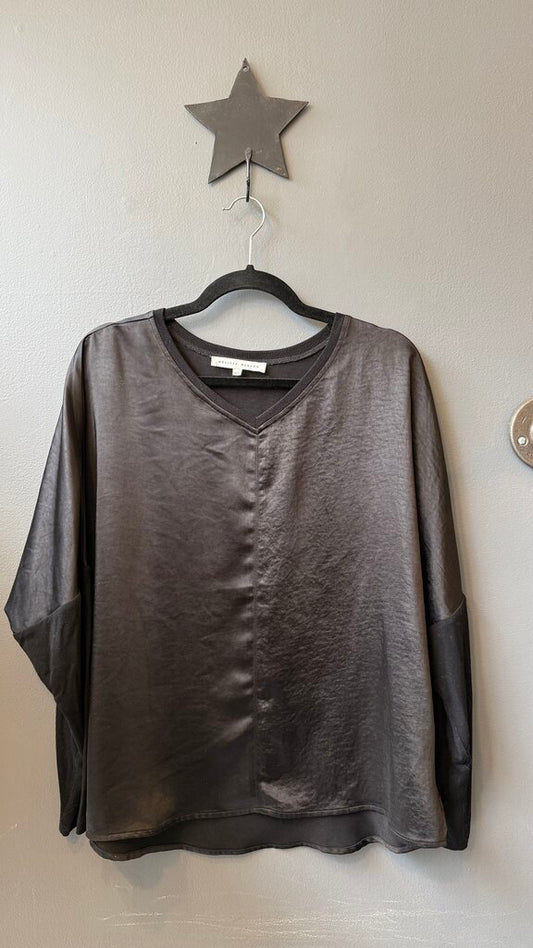 Satin Cindy Longsleeve Top
