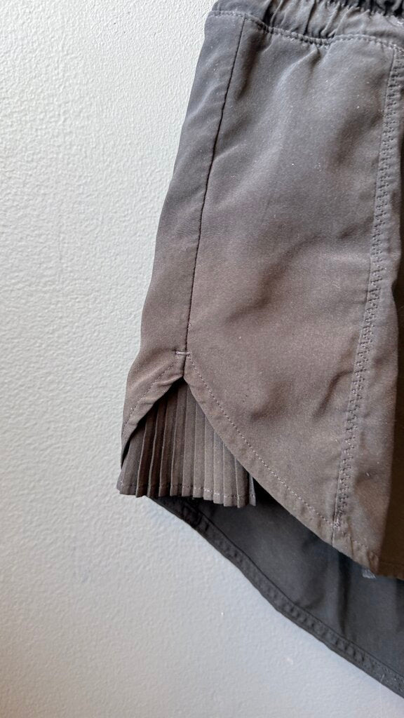 Pleat Side Shorts