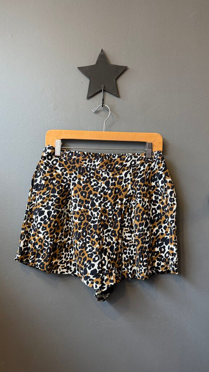 Leopard Pull On Shorts