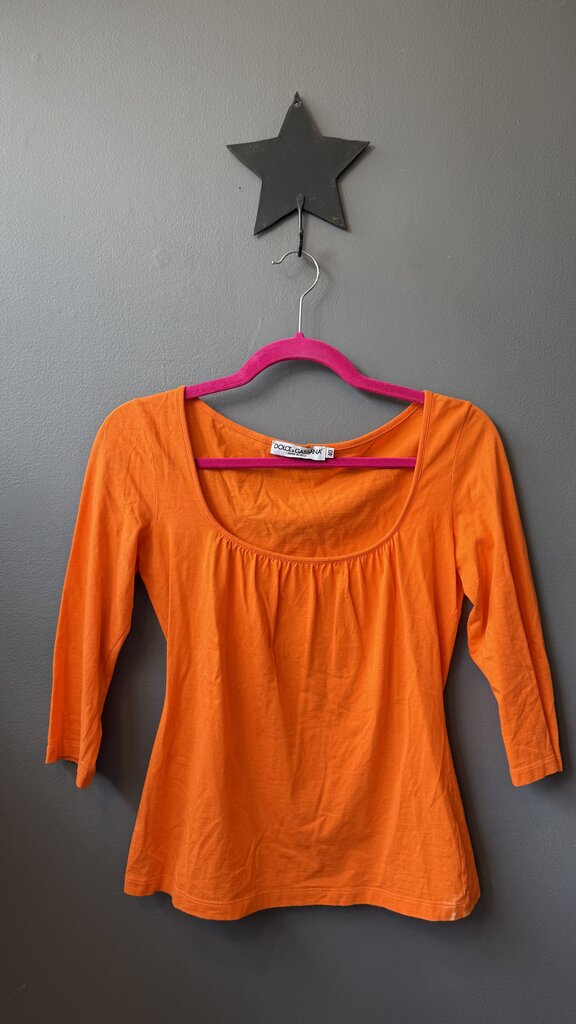 Scoop Neck 3/4 Sleeve TShirt