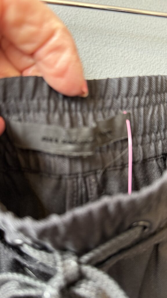 Fine Wool Tapered Pull On Pants