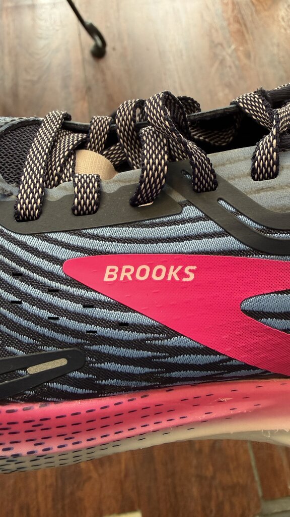 Hyperion Max Sneakers