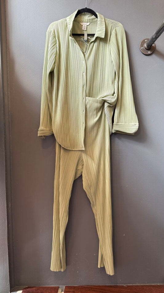 Pleated Pants + Button Up Shirt Set
