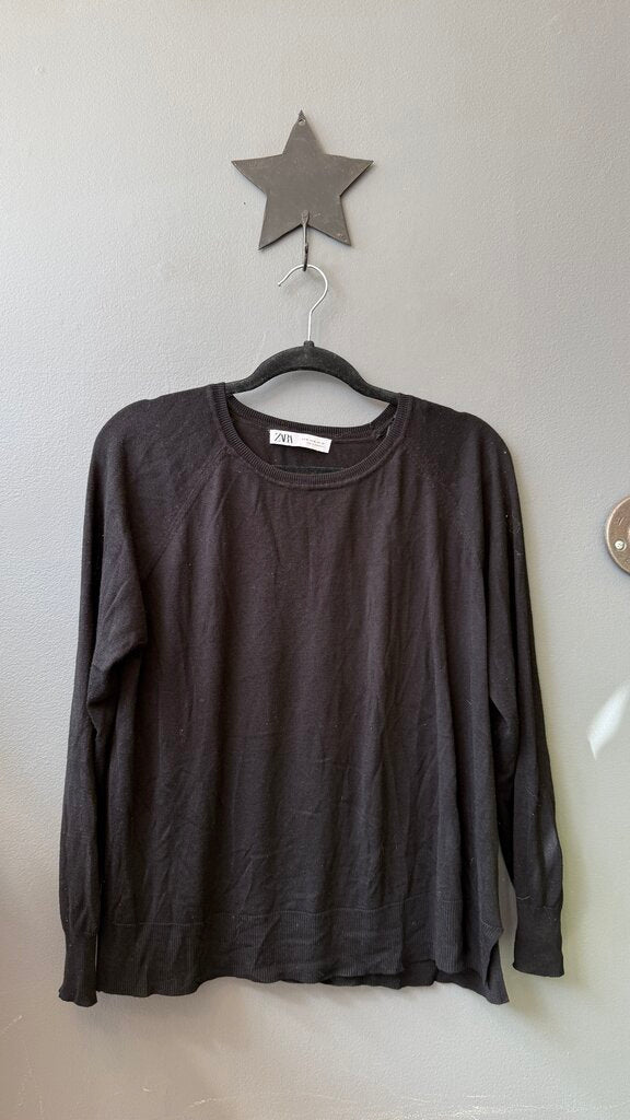 Light Weight Black Sweater