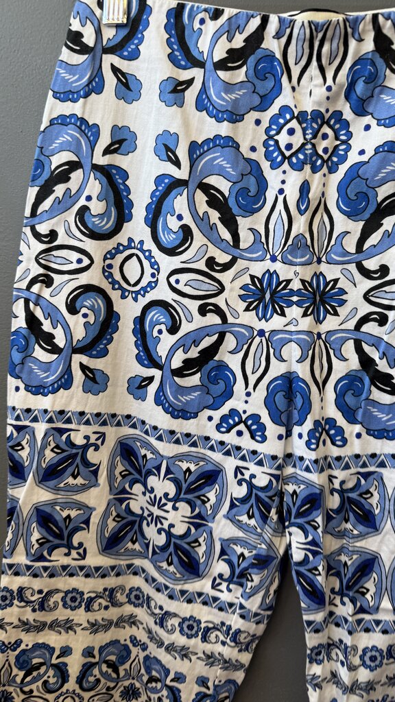 Majolica Tile Printed Slim Ankle Flare Pants