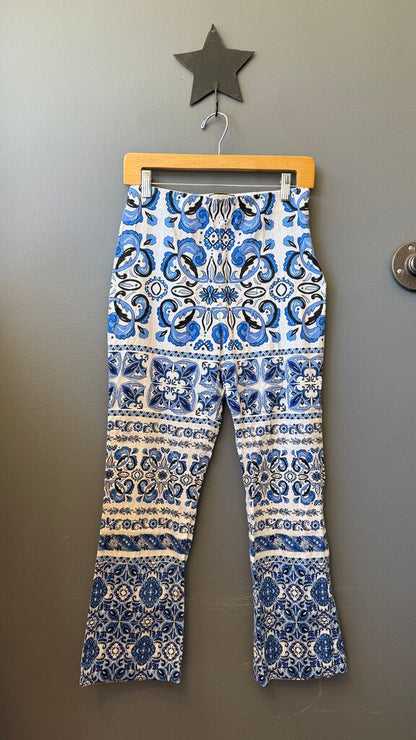 Majolica Tile Printed Slim Ankle Flare Pants