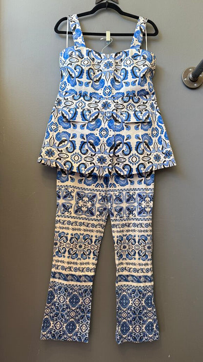 Majolica Tile Printed Slim Ankle Flare Pants