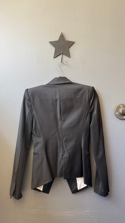 Sateen One Button Blazer