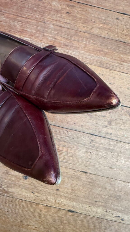 Vintage Pointed Heeled Loafers