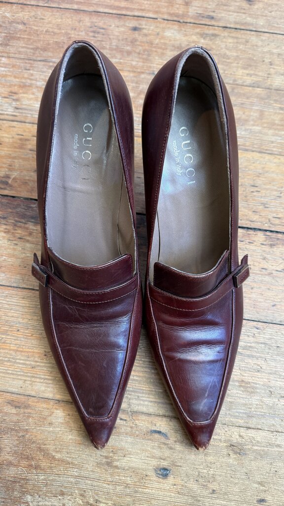 Vintage Pointed Heeled Loafers