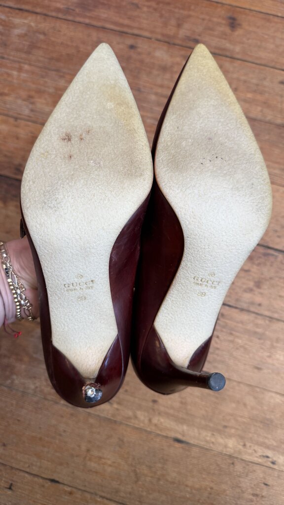 Vintage Pointed Heeled Loafers