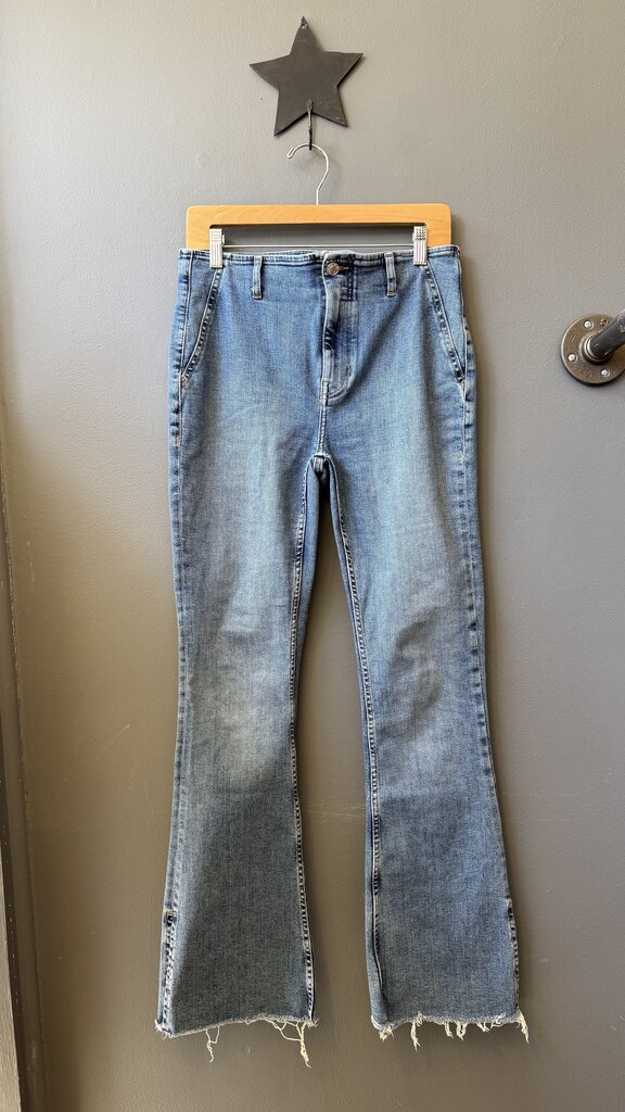 Bootcut Waistbandless Jeans
