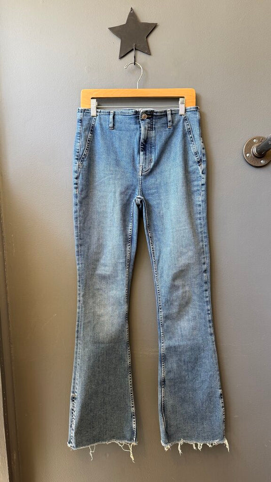 Bootcut Waistbandless Jeans