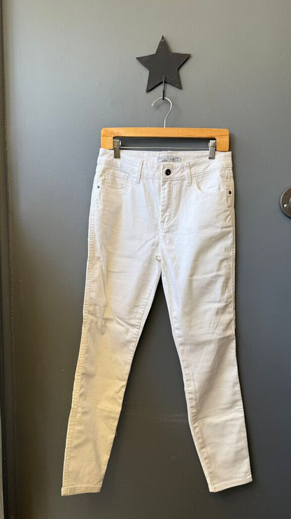 Slim White Jeans