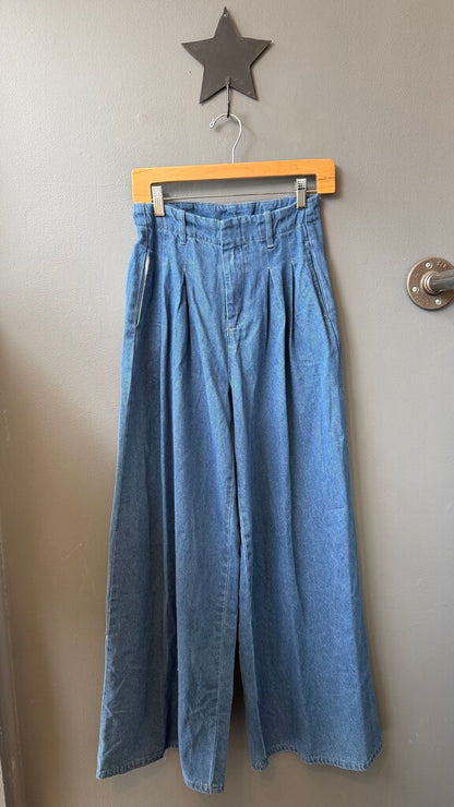 Super Wide Leg Jeans