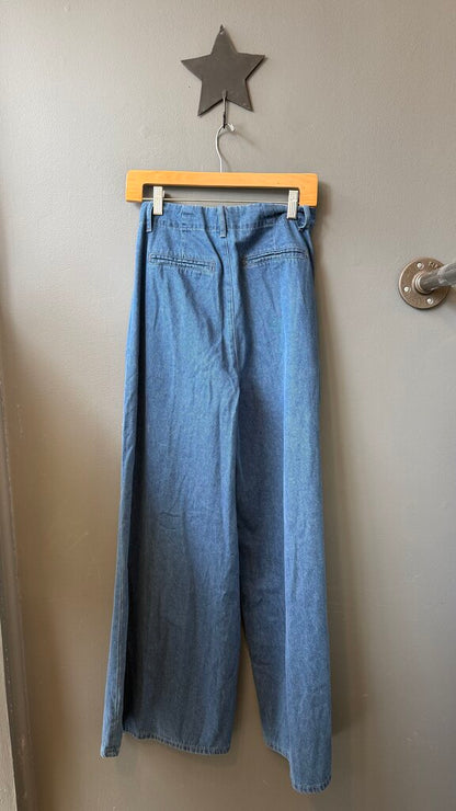 Super Wide Leg Jeans