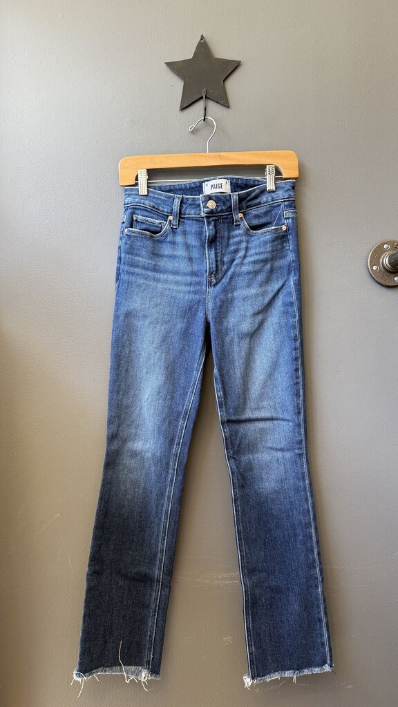 Cindy Slim Straight Jeans
