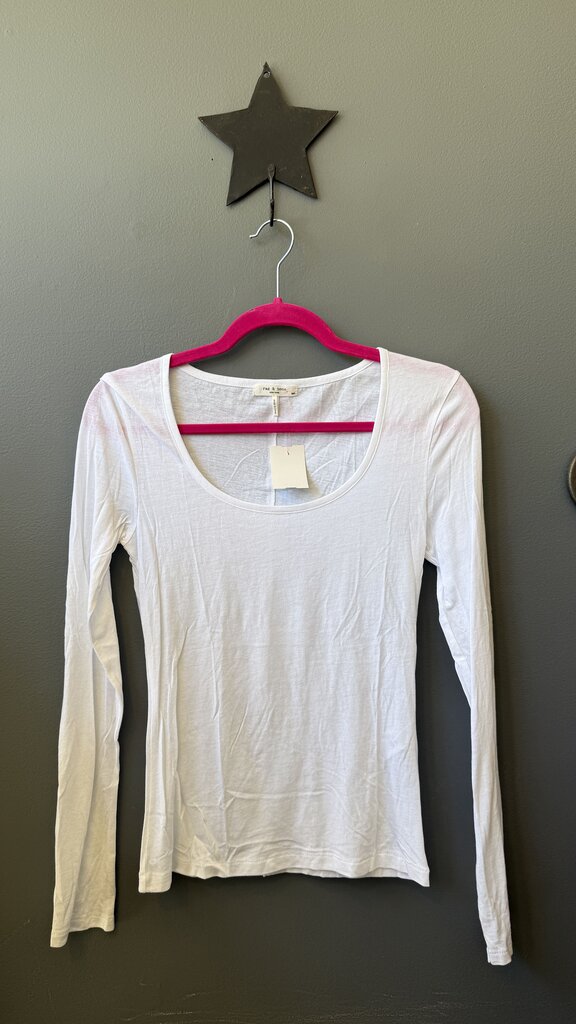 Scoopneck Longsleeve TShirt