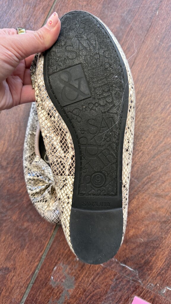 Snake Bow Ballet Flats
