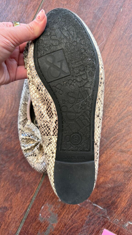 Snake Bow Ballet Flats