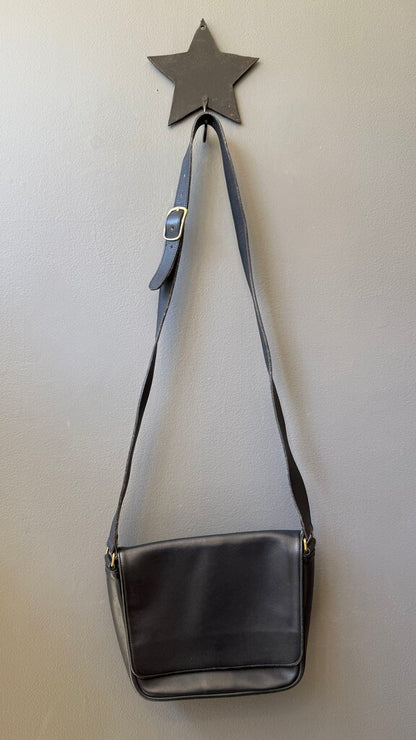 Vintage Leather Flap Crossbody Bag