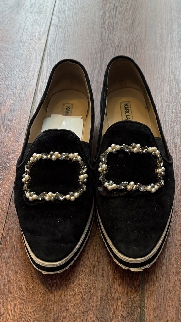 Pearl Rhinestone Buckle Pointed Sneaker Flats