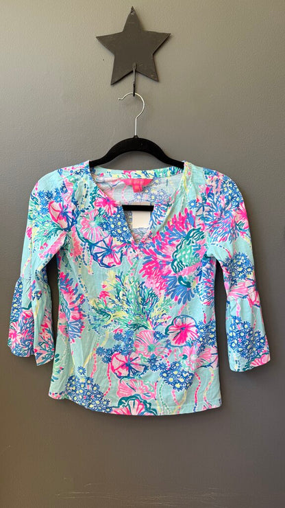 V Notch Neck 3/4 Sleeve TShirt