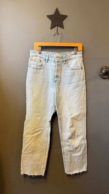 Straight Leg High Rise Jeans