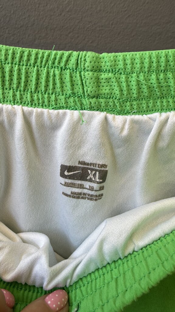 Active Zipper Pocket Shorts