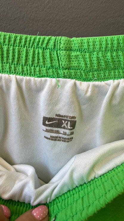 Active Zipper Pocket Shorts
