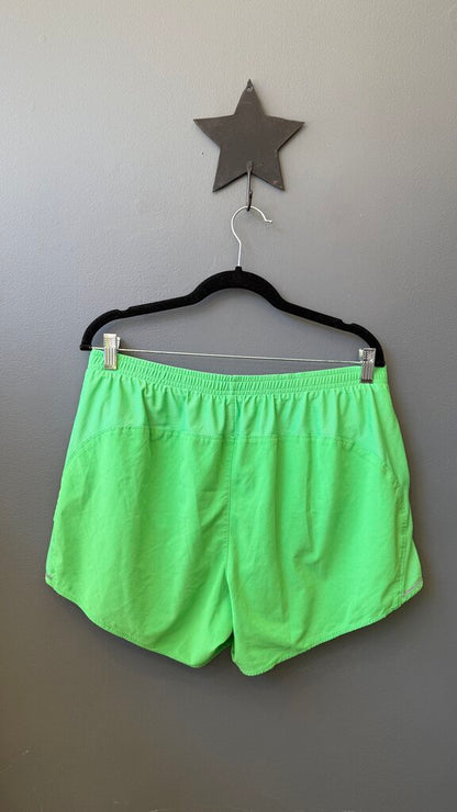Active Zipper Pocket Shorts