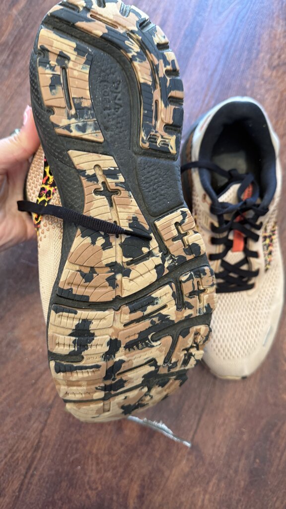 Adrenaline GTS 22 Sneakers