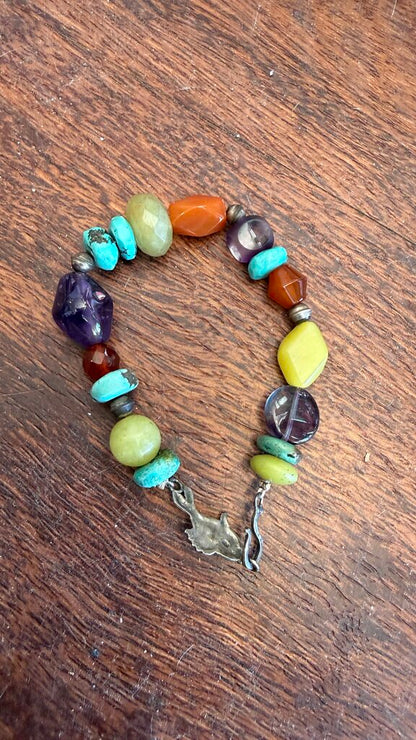 Silver Fish Clasp Beaded Bracelet