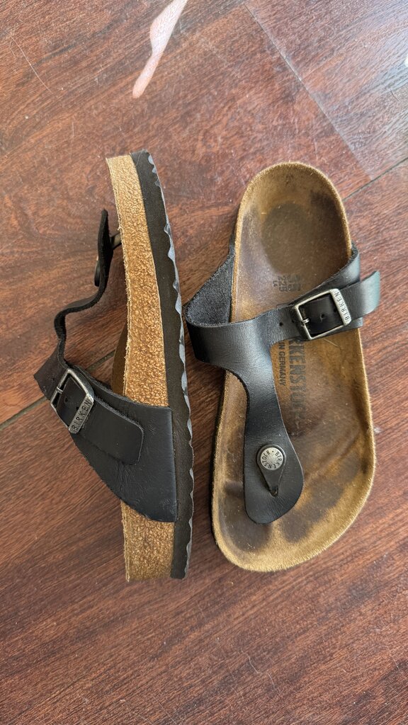 Gizeh Molded Footbed Sandals