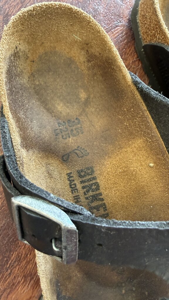 Gizeh Molded Footbed Sandals