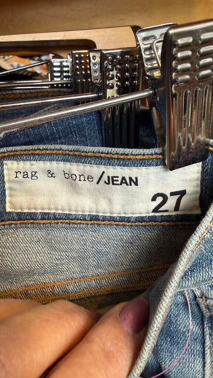 Soft Straight Jeans