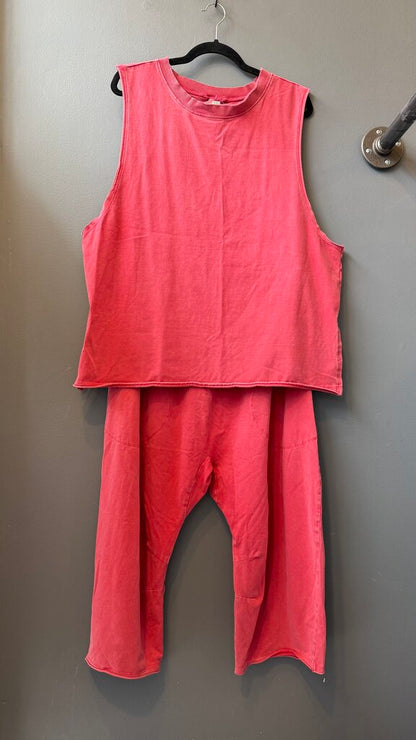 Set Muscle Tank + Crop Pants