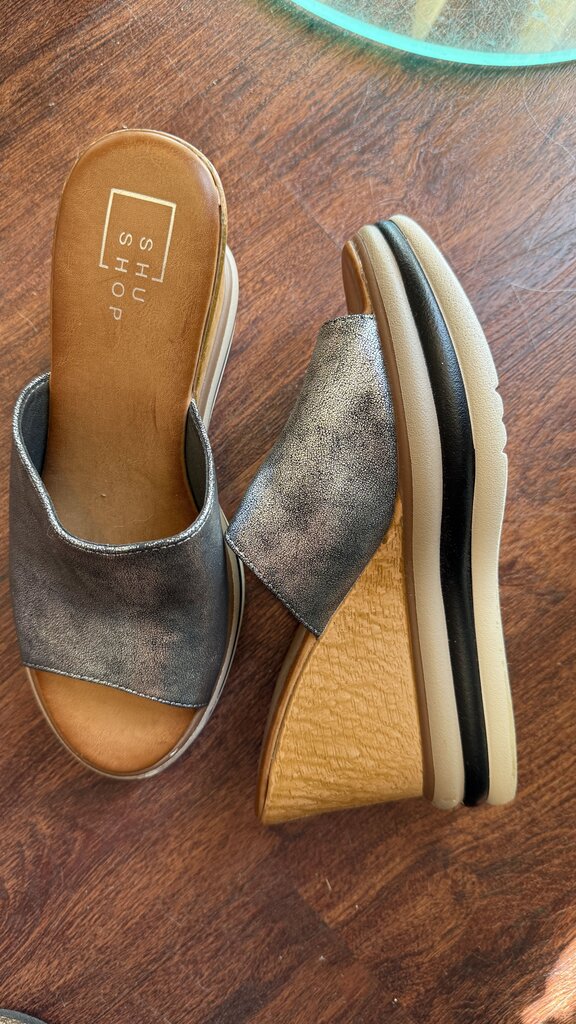 Metallic Wedge Sandals
