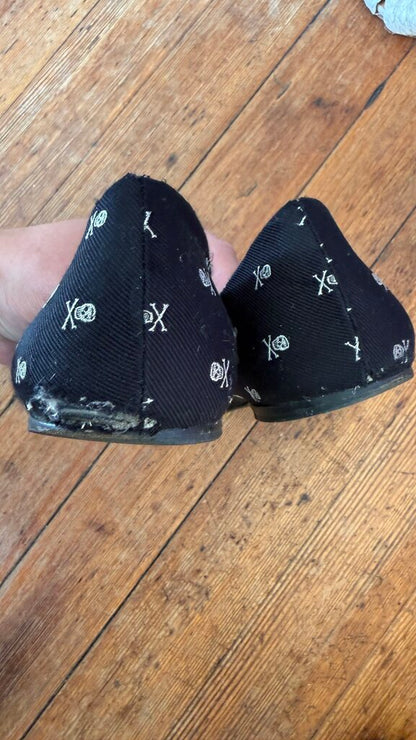 Skull Crossbones Flats