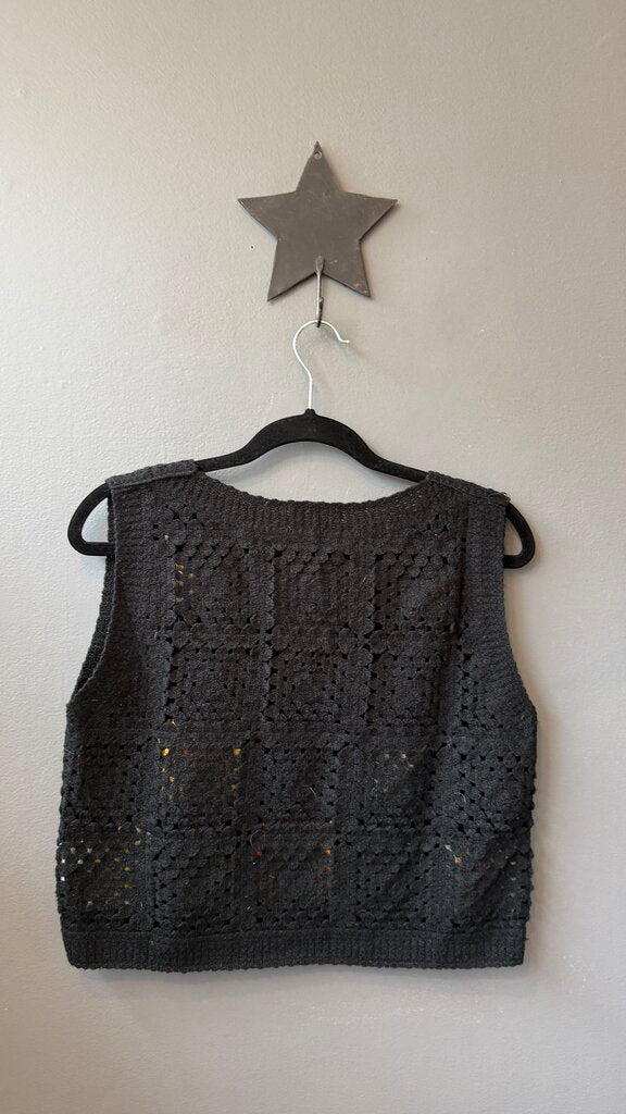Granny Square Sleeveless Pullover