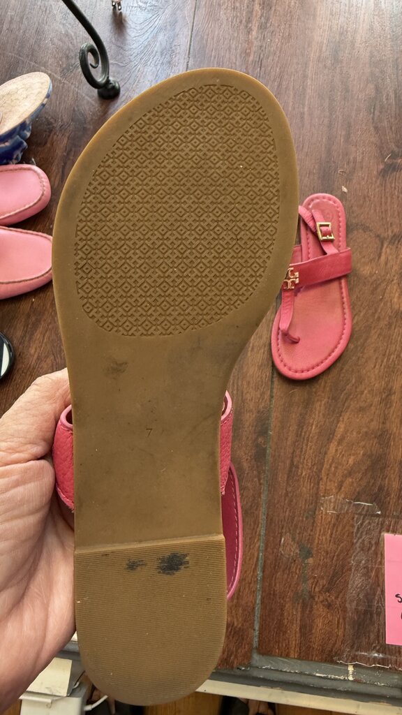 TStrap Leather Sandals