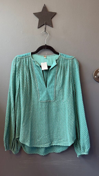 Sequin Stitch Eyelet Trim Bouse