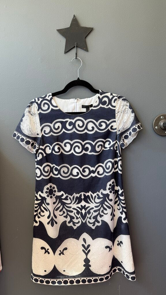 Petite Lace Inlay Shift Dress