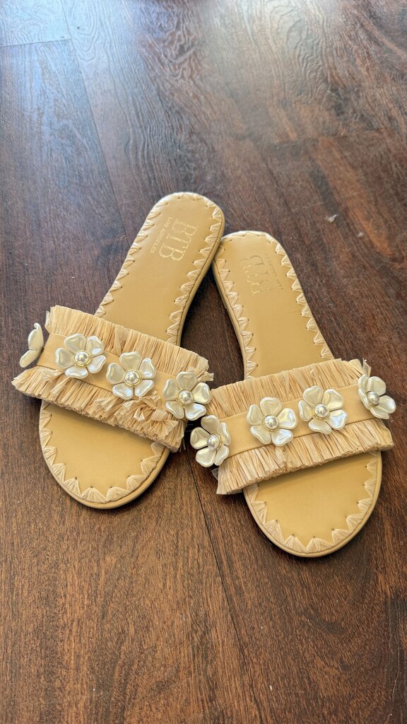 Pearly Flower Raffia Slides