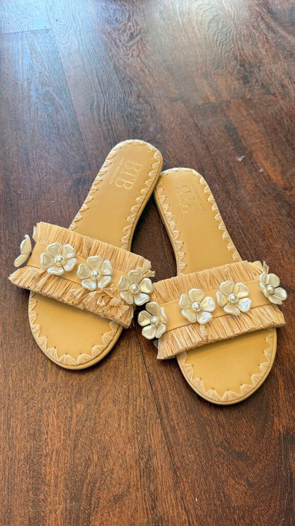 Pearly Flower Raffia Slides
