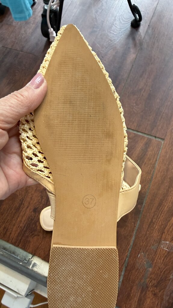Raffia Pointed Flat Mules