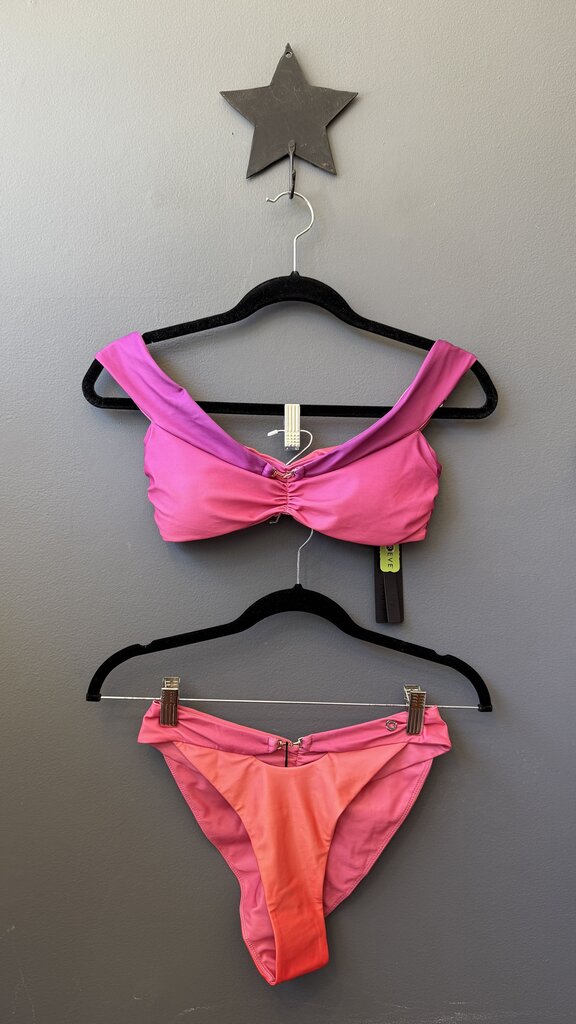 Horsebit Detail Bikini