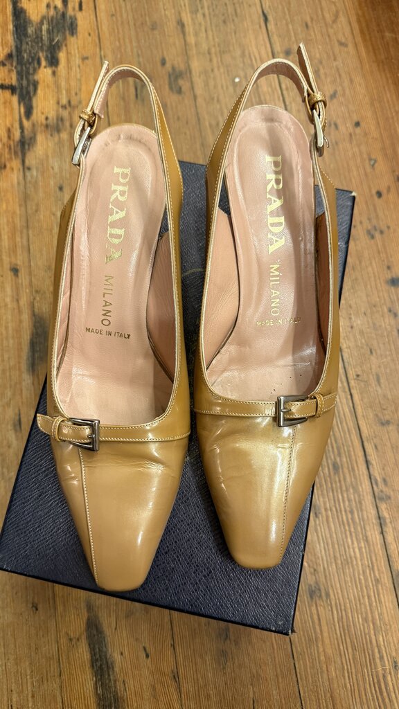Vintage Patent Pointed Slingback Heels